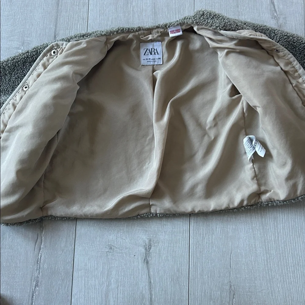 Zara Jacket - Picture 3 of 4